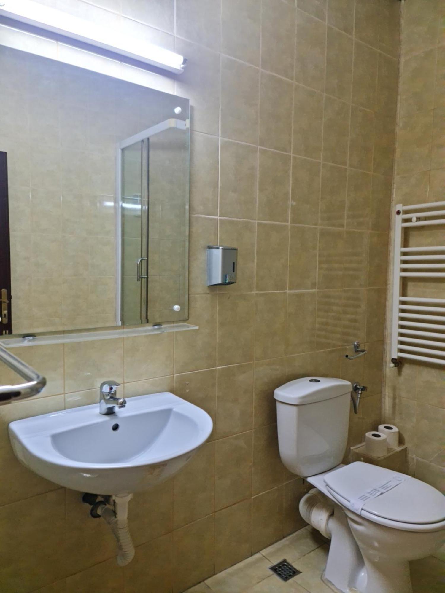 Hotel Magic Gt Trivale Питешти Экстерьер фото