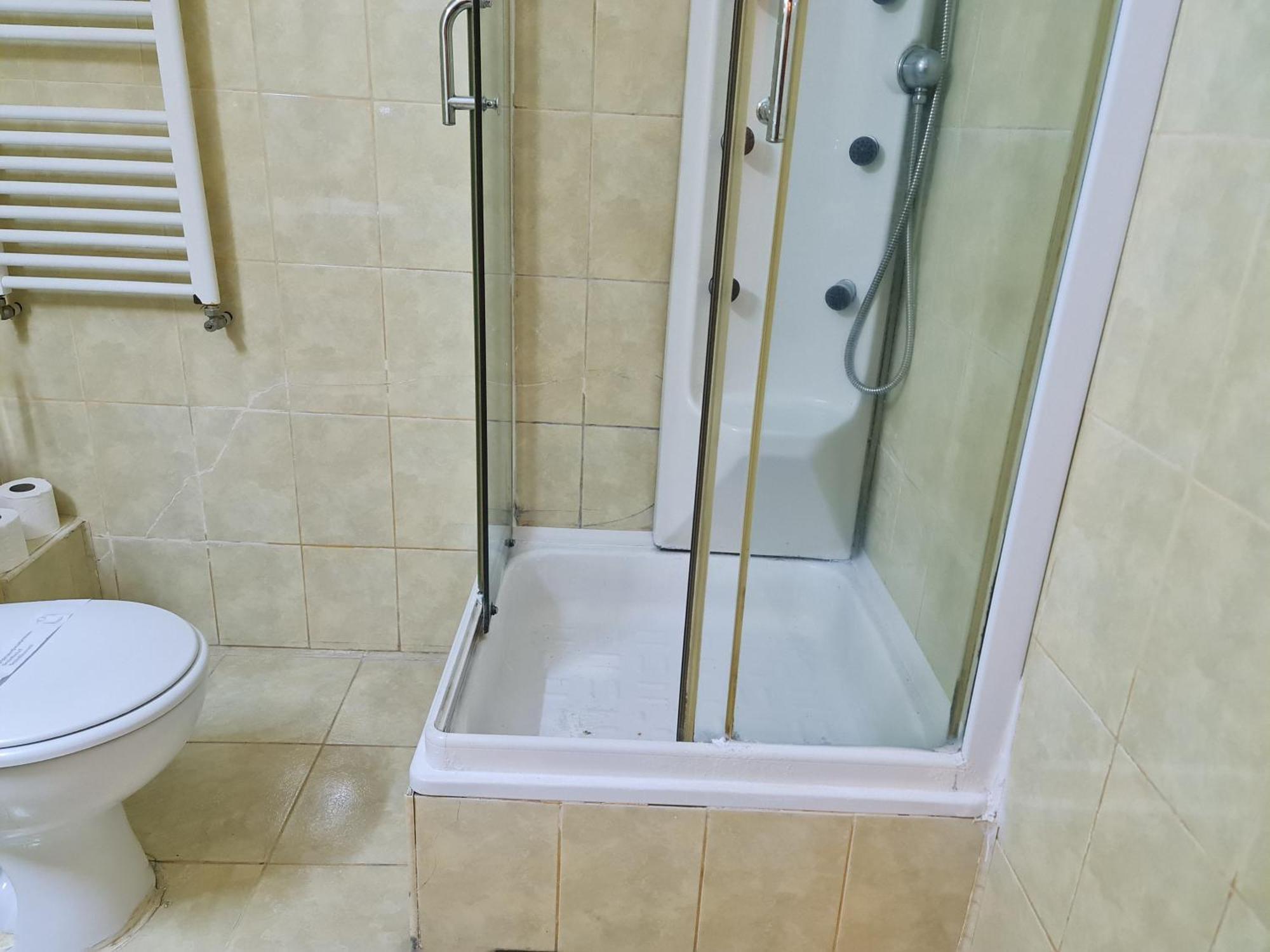 Hotel Magic Gt Trivale Питешти Экстерьер фото
